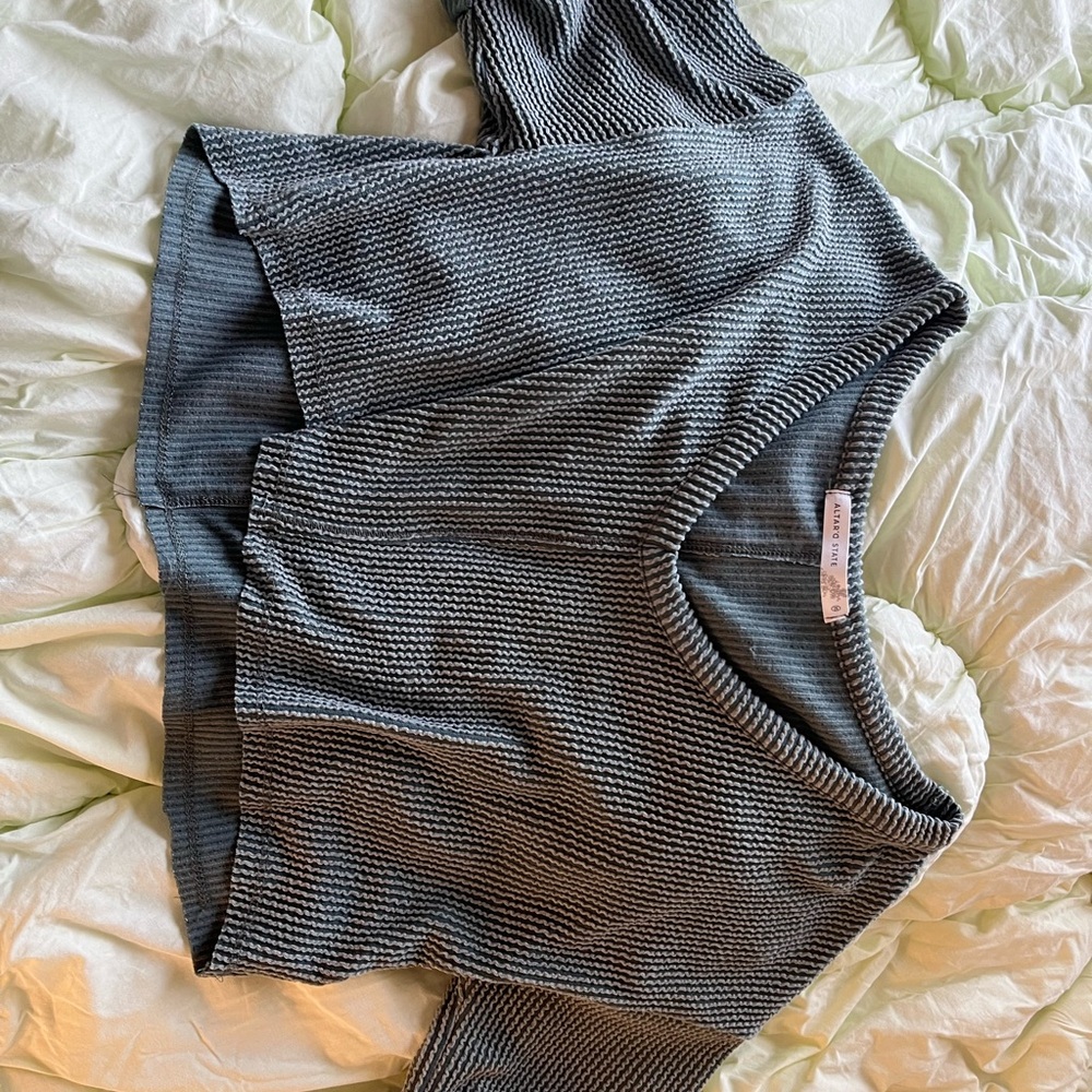 Altar’d State Crop Tee - Picture 2 of 4